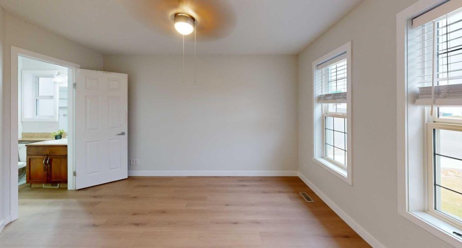 3 Aberdeen Road, Lethbridge, Alberta T1J 4Y5, 0 , 0 ,0,Rental,Aberdeen,0,A2327886