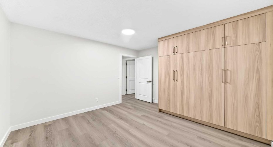 3319 Radcliffe Drive, Calgary, Alberta T2A 5X3, 5 Bedroom Bedrooms, 0 ,3 BathroomBathrooms,Residential,For Sale,Radcliffe,0,A2327895