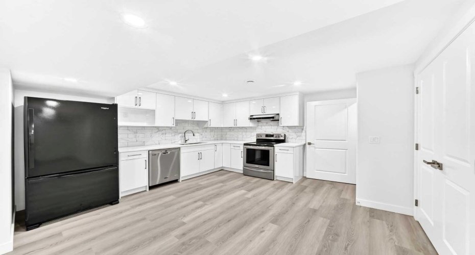 3319 Radcliffe Drive, Calgary, Alberta T2A 5X3, 5 Bedroom Bedrooms, 0 ,3 BathroomBathrooms,Residential,For Sale,Radcliffe,0,A2327895