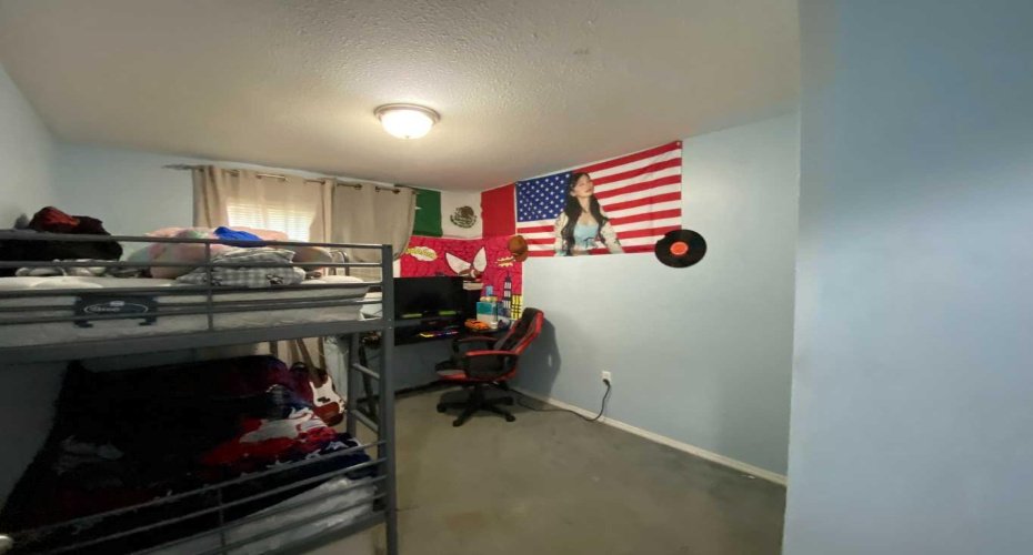 Upper bedroom 2