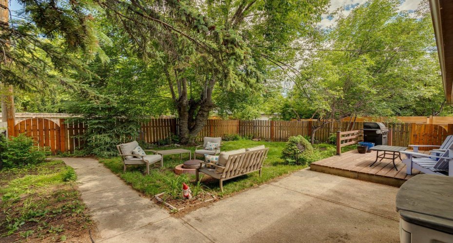 4520 26 Avenue, Calgary, Alberta T3E0P9, 4 Bedroom Bedrooms, 0 ,2 BathroomBathrooms,Residential,For Sale,26,0,A2327914