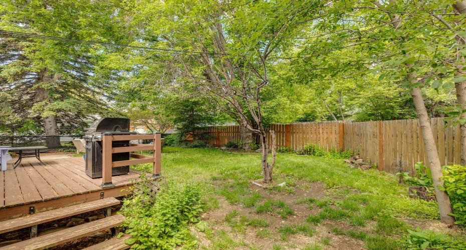 4520 26 Avenue, Calgary, Alberta T3E0P9, 4 Bedroom Bedrooms, 0 ,2 BathroomBathrooms,Residential,For Sale,26,0,A2327914