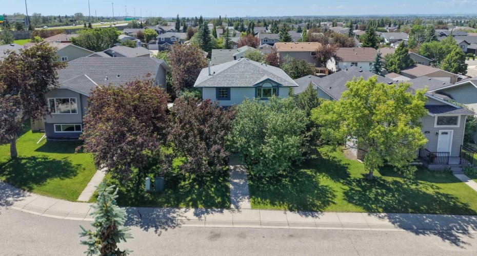 14 Easterbrook Place, Airdrie, Alberta T4B 2H2, 4 Bedroom Bedrooms, 0 ,3 BathroomBathrooms,Residential,For Sale,Easterbrook,0,A2327919
