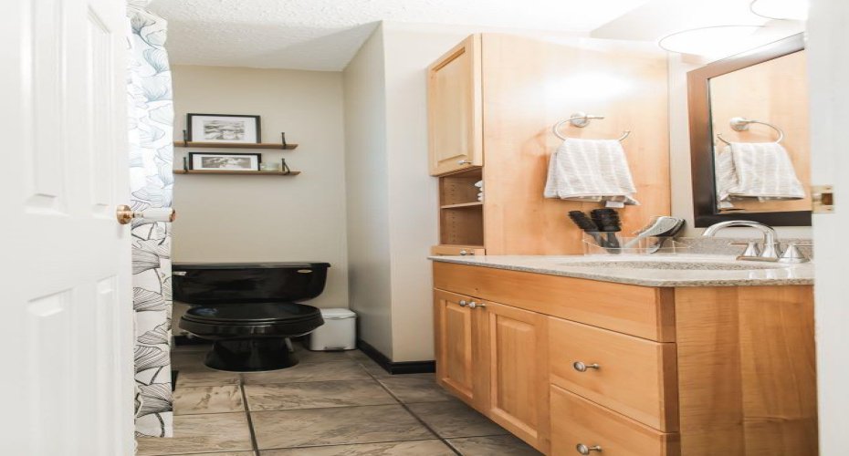 9422 64 Avenue, Grande Prairie, Alberta T8W 1B5, 5 Bedroom Bedrooms, 0 ,3 BathroomBathrooms,Residential,For Sale,64,0,A2327927