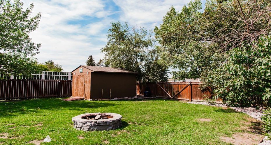 9422 64 Avenue, Grande Prairie, Alberta T8W 1B5, 5 Bedroom Bedrooms, 0 ,3 BathroomBathrooms,Residential,For Sale,64,0,A2327927
