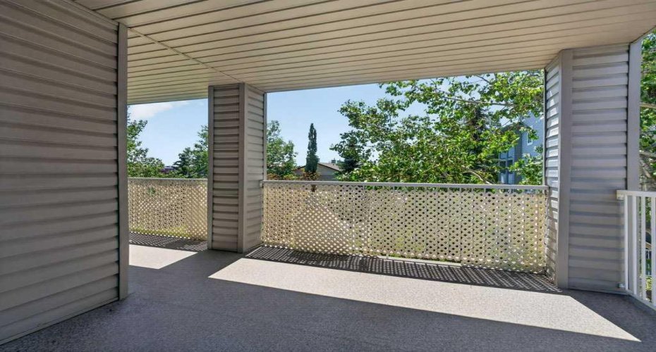 Sunny Deck, Looking South
