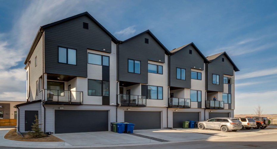107 Sweet Clover Link, Rural Rocky View County, Alberta T3Z 0G9, 2 Bedroom Bedrooms, 0 ,3 BathroomBathrooms,Residential,For Sale,Sweet Clover,0,A2327938