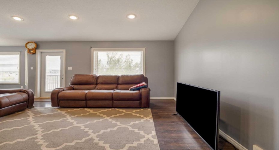 350 Mt Sunburst Way, Lethbridge, Alberta T1K 3J9, 4 Bedroom Bedrooms, 0 ,3 BathroomBathrooms,Residential,For Sale,Mt Sunburst,0,A2327944