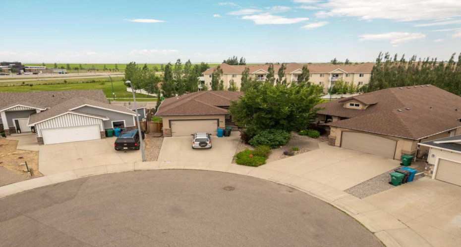 350 Mt Sunburst Way, Lethbridge, Alberta T1K 3J9, 4 Bedroom Bedrooms, 0 ,3 BathroomBathrooms,Residential,For Sale,Mt Sunburst,0,A2327944