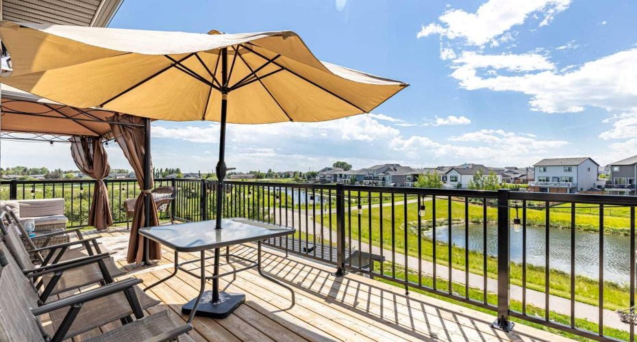 210 Knight Avenue, Crossfield, Alberta T0M 0S0, 5 Bedroom Bedrooms, 0 ,4 BathroomBathrooms,Residential,For Sale,Knight,0,A2327951