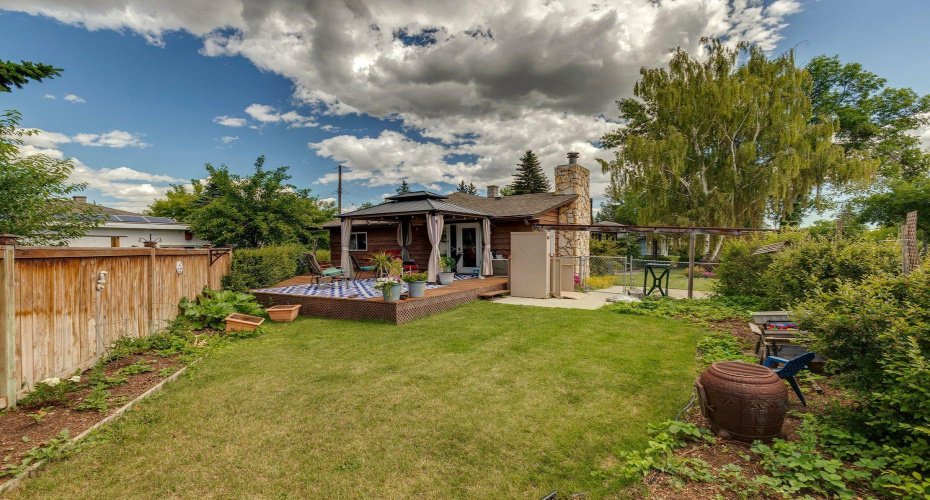 4528 26 Avenue, Calgary, Alberta T3E 0P9, 5 Bedroom Bedrooms, 0 ,2 BathroomBathrooms,Residential,For Sale,26,0,A2327958
