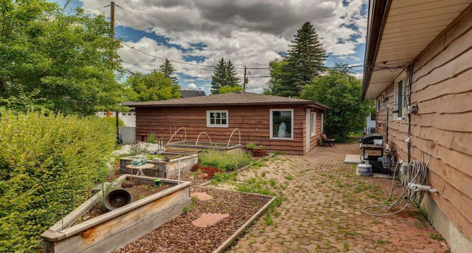 4528 26 Avenue, Calgary, Alberta T3E 0P9, 5 Bedroom Bedrooms, 0 ,2 BathroomBathrooms,Residential,For Sale,26,0,A2327958