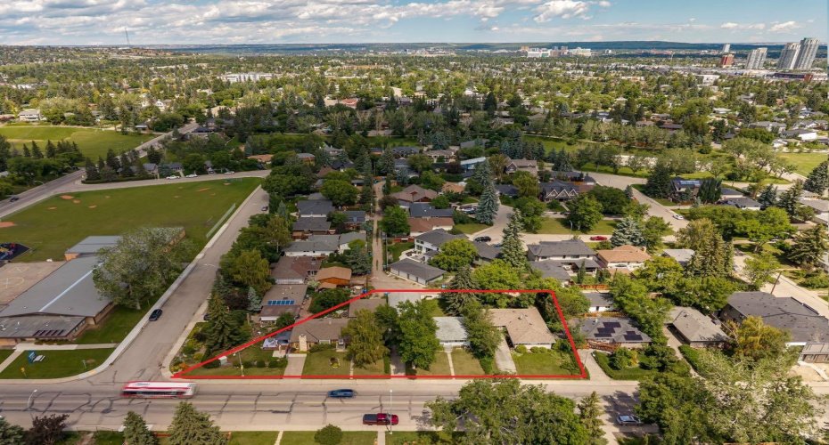4528 26 Avenue, Calgary, Alberta T3E 0P9, 5 Bedroom Bedrooms, 0 ,2 BathroomBathrooms,Residential,For Sale,26,0,A2327958