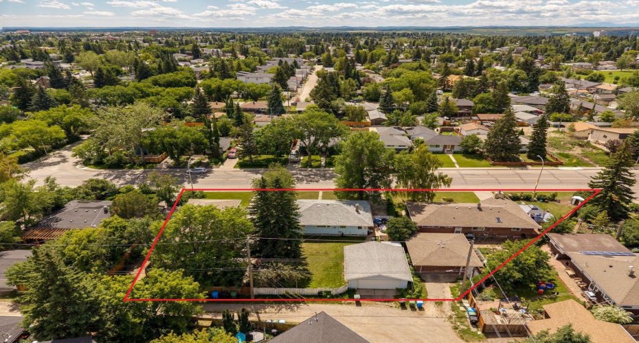4528 26 Avenue, Calgary, Alberta T3E 0P9, 5 Bedroom Bedrooms, 0 ,2 BathroomBathrooms,Residential,For Sale,26,0,A2327958