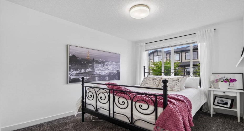 404 Jumping Pound Common, Cochrane, Alberta T4C 2L1, 3 Bedrooms Bedrooms, ,3 BathroomsBathrooms,Residential,For Sale,Jumping Pound,A2327980