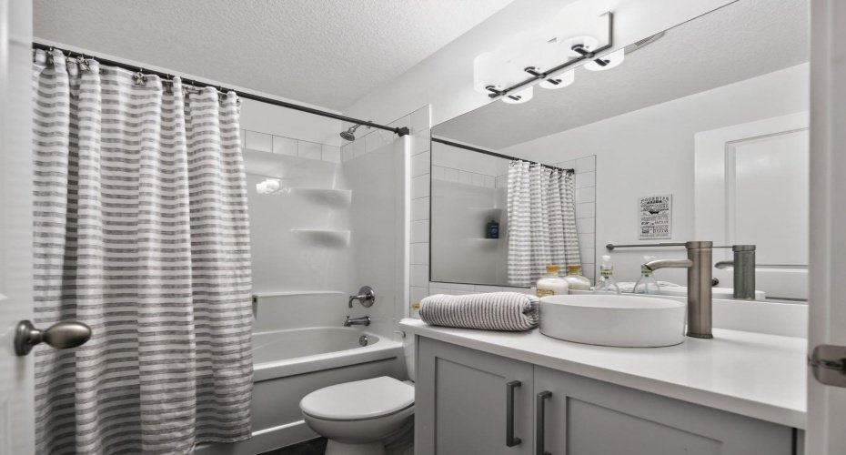 404 Jumping Pound Common, Cochrane, Alberta T4C 2L1, 3 Bedrooms Bedrooms, ,3 BathroomsBathrooms,Residential,For Sale,Jumping Pound,A2327980