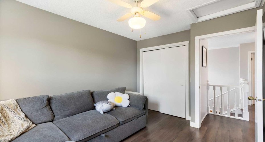 95 Riverbrook Road, Calgary, Alberta T2C 3P7, 3 Bedroom Bedrooms, 0 ,2 BathroomBathrooms,Residential,For Sale,Riverbrook,0,A2327989