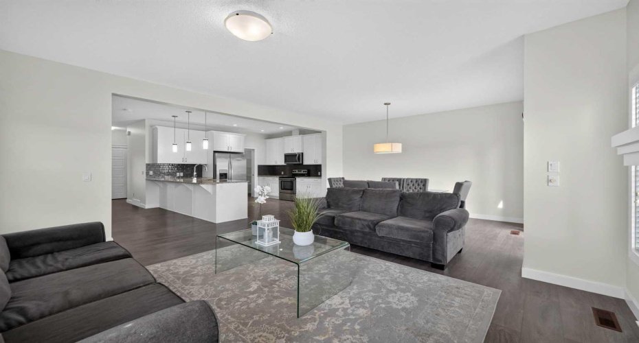 125 Redstone Common, Calgary, Alberta T3N 0P6, 3 Bedroom Bedrooms, 0 ,4 BathroomBathrooms,Residential,For Sale,Redstone,0,A2328004