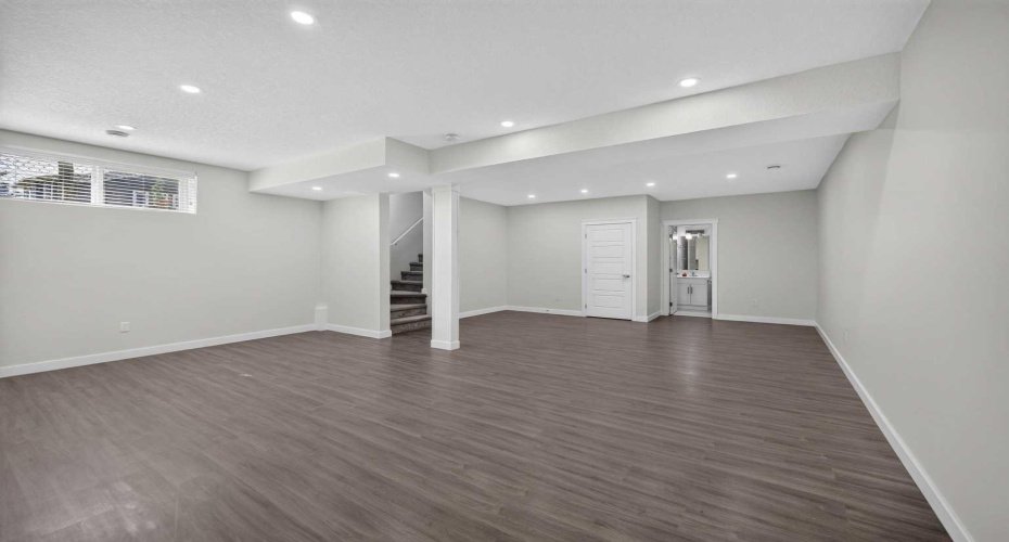125 Redstone Common, Calgary, Alberta T3N 0P6, 3 Bedroom Bedrooms, 0 ,4 BathroomBathrooms,Residential,For Sale,Redstone,0,A2328004