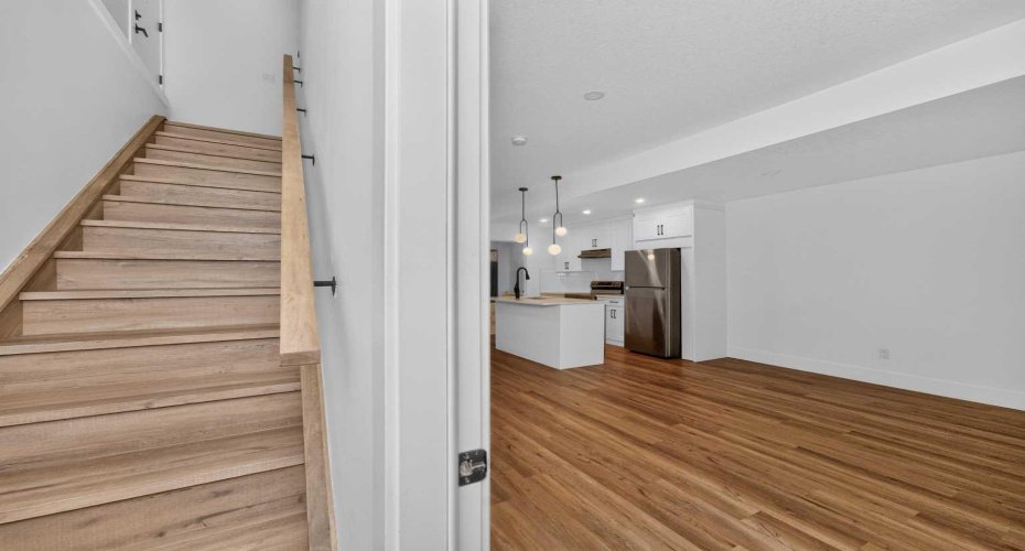 219 18 Avenue, Calgary, Alberta T2E 1N3, 5 Bedroom Bedrooms, 0 ,5 BathroomBathrooms,Residential,For Sale,18,0,A2328029