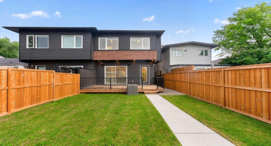 219 18 Avenue, Calgary, Alberta T2E 1N3, 5 Bedroom Bedrooms, 0 ,5 BathroomBathrooms,Residential,For Sale,18,0,A2328029