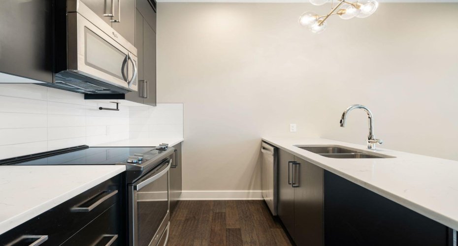 1808 27 Avenue, Calgary, Alberta T2T 1H1, 1 Bedroom Bedrooms, 0 ,1 BathroomBathrooms,Residential,For Sale,27,0,A2328047