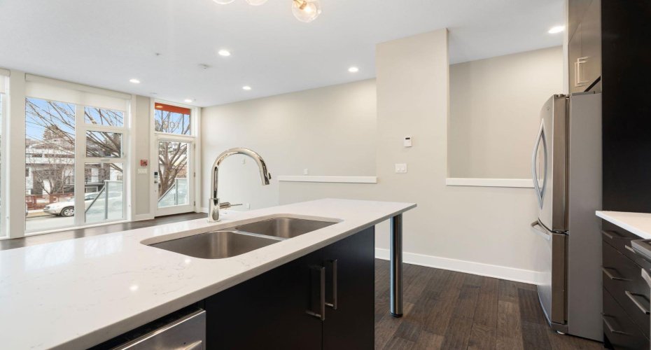 1808 27 Avenue, Calgary, Alberta T2T 1H1, 1 Bedroom Bedrooms, 0 ,1 BathroomBathrooms,Residential,For Sale,27,0,A2328047