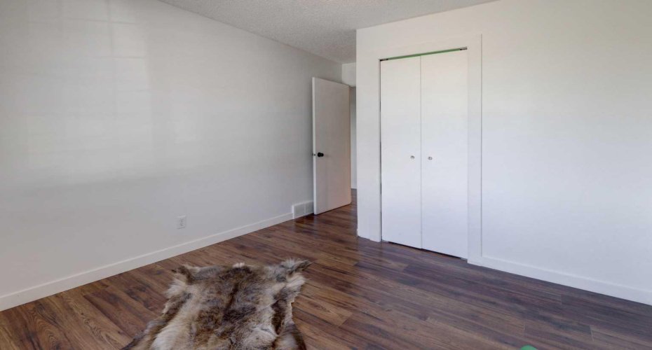 460 Parkridge Crescent, Calgary, Alberta T2J 5A9, 4 Bedroom Bedrooms, 0 ,3 BathroomBathrooms,Residential,For Sale,Parkridge,0,A2328069