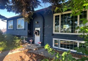 460 Parkridge Crescent, Calgary, Alberta T2J 5A9, 4 Bedroom Bedrooms, 0 ,3 BathroomBathrooms,Residential,For Sale,Parkridge,0,A2328069
