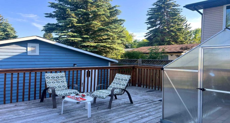 460 Parkridge Crescent, Calgary, Alberta T2J 5A9, 4 Bedroom Bedrooms, 0 ,3 BathroomBathrooms,Residential,For Sale,Parkridge,0,A2328069