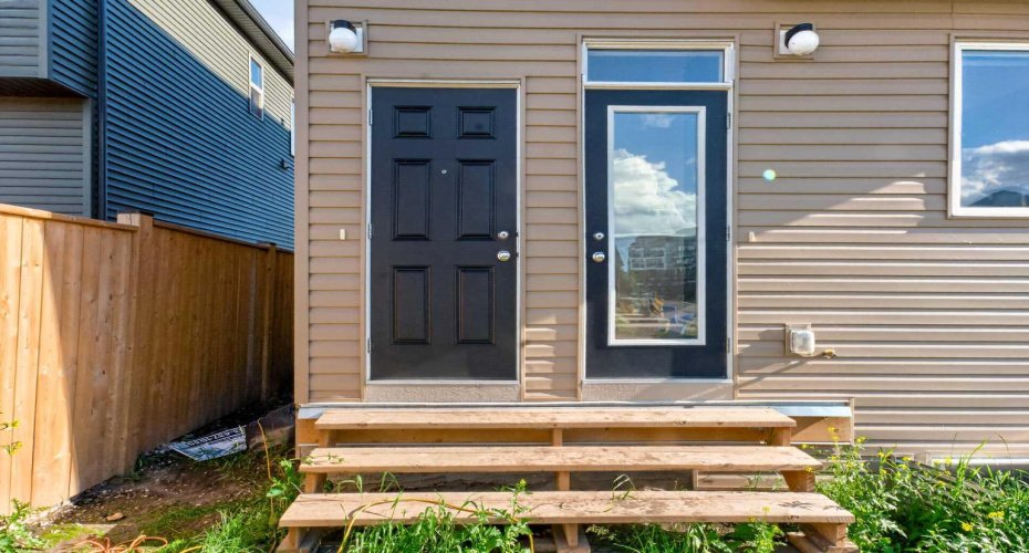 90 Wolf Creek Rise, Calgary, Alberta T2X 4X1, 4 Bedroom Bedrooms, 0 ,3 BathroomBathrooms,Residential,For Sale,Wolf Creek,0,A2328070