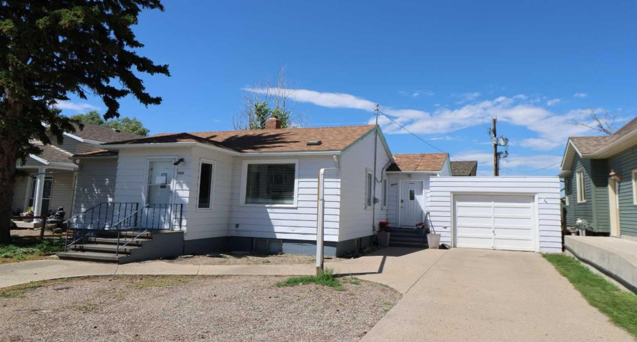 5319 45 ave, Taber, Alberta T1G 1B4, 4 Bedroom Bedrooms, 0 ,2 BathroomBathrooms,Residential,For Sale,45 ave,0,A2328072