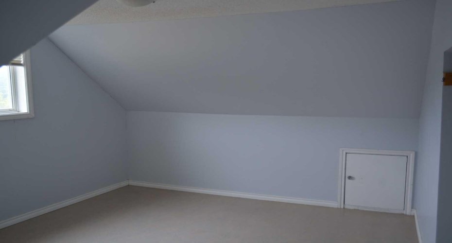 10026 102A Street, Peace River, Alberta T8S1R3, 4 Bedroom Bedrooms, 0 ,2 BathroomBathrooms,Residential,For Sale,102A,0,A2328084