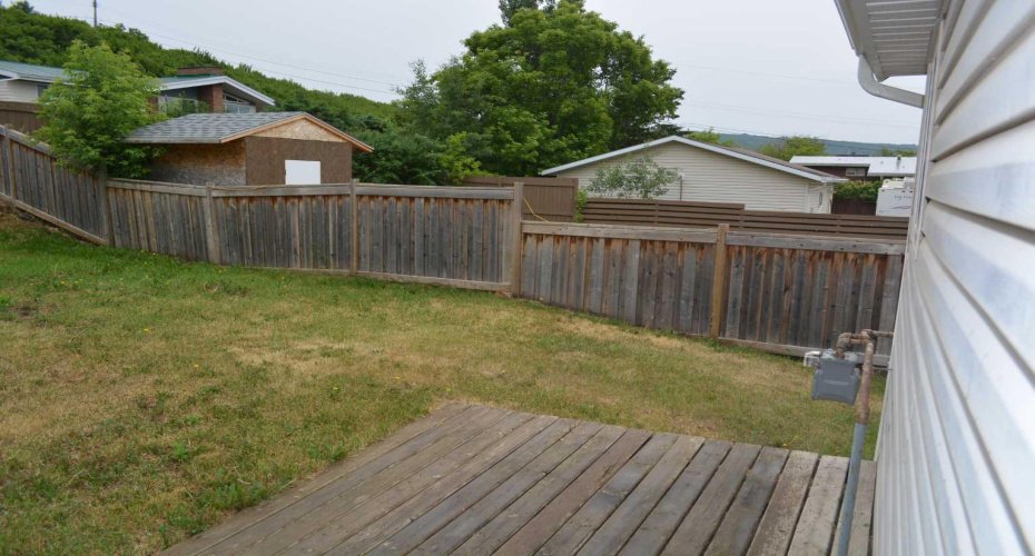10026 102A Street, Peace River, Alberta T8S1R3, 4 Bedroom Bedrooms, 0 ,2 BathroomBathrooms,Residential,For Sale,102A,0,A2328084