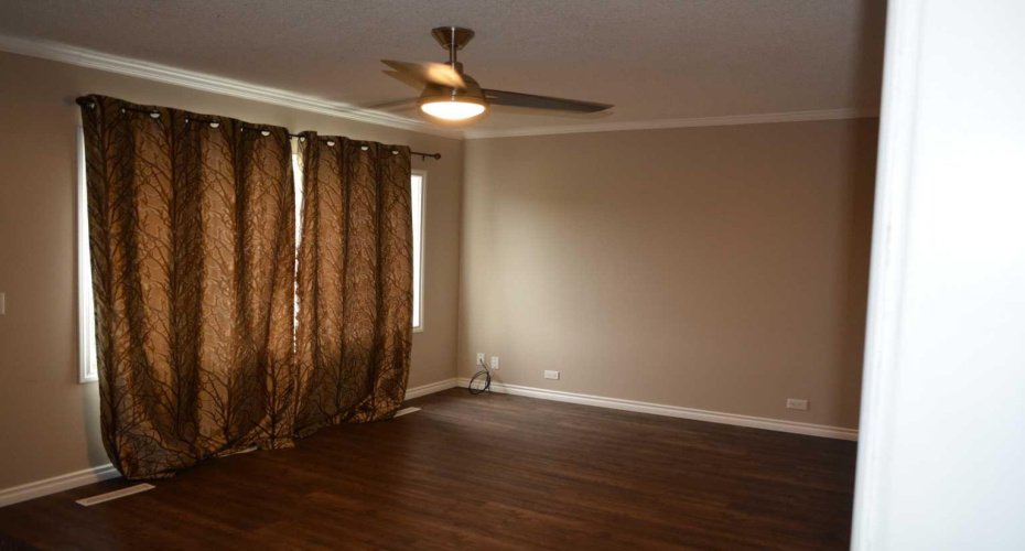 10026 102A Street, Peace River, Alberta T8S1R3, 4 Bedroom Bedrooms, 0 ,2 BathroomBathrooms,Residential,For Sale,102A,0,A2328084