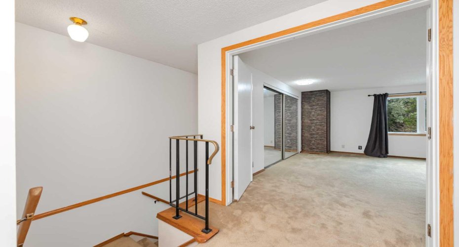 78 Queen Anne Close, Calgary, Alberta T2J 6E5, 3 Bedroom Bedrooms, 0 ,2 BathroomBathrooms,Residential,For Sale,Queen Anne,0,A2328087