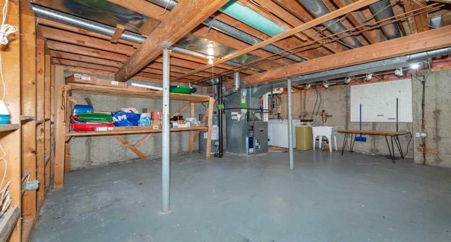 78 Queen Anne Close, Calgary, Alberta T2J 6E5, 3 Bedroom Bedrooms, 0 ,2 BathroomBathrooms,Residential,For Sale,Queen Anne,0,A2328087