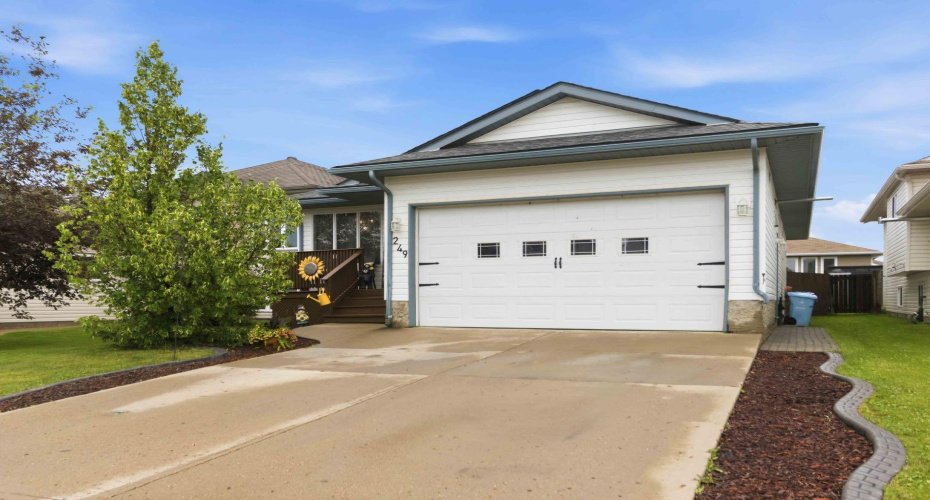 249 Fox Crescent, Fort McMurray, Alberta T9K0C2, 5 Bedroom Bedrooms, 0 ,3 BathroomBathrooms,Residential,For Sale,Fox,0,A2328097