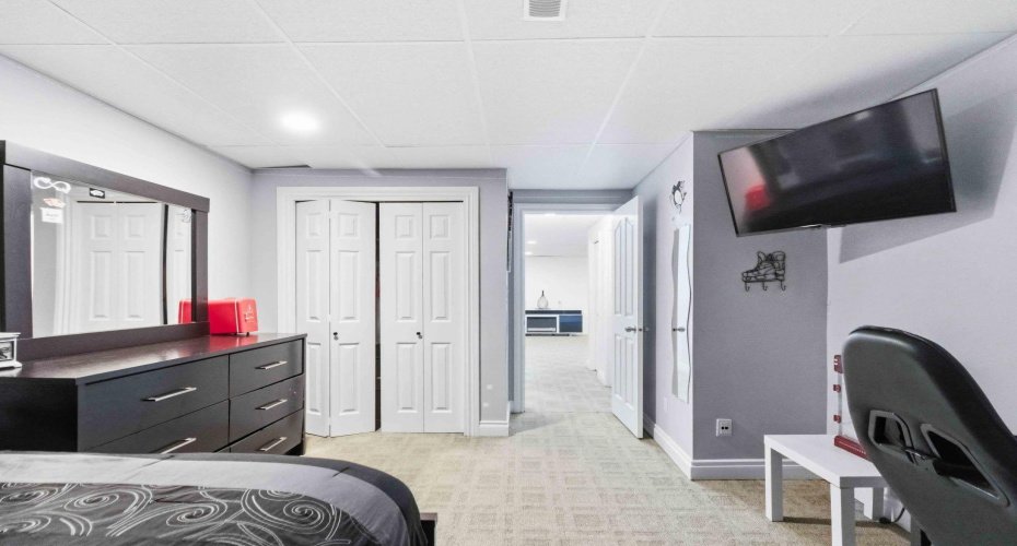249 Fox Crescent, Fort McMurray, Alberta T9K0C2, 5 Bedroom Bedrooms, 0 ,3 BathroomBathrooms,Residential,For Sale,Fox,0,A2328097