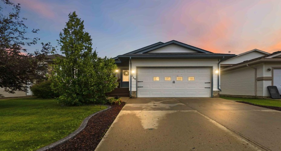 249 Fox Crescent, Fort McMurray, Alberta T9K0C2, 5 Bedroom Bedrooms, 0 ,3 BathroomBathrooms,Residential,For Sale,Fox,0,A2328097