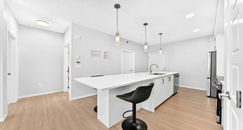 33 Carringham Gate, Calgary, Alberta T3P 2H6, 1 Bedroom Bedrooms, 0 ,1 BathroomBathrooms,Residential,For Sale,Carringham,0,A2328116