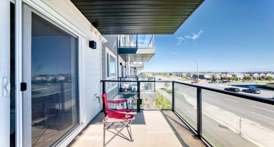 33 Carringham Gate, Calgary, Alberta T3P 2H6, 1 Bedroom Bedrooms, 0 ,1 BathroomBathrooms,Residential,For Sale,Carringham,0,A2328116