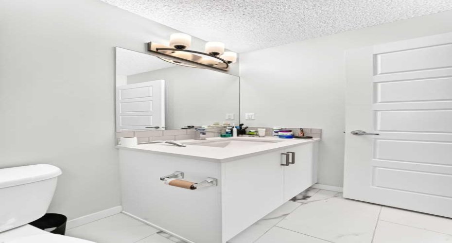 33 Carringham Gate, Calgary, Alberta T3P 2H6, 1 Bedroom Bedrooms, 0 ,1 BathroomBathrooms,Residential,For Sale,Carringham,0,A2328116