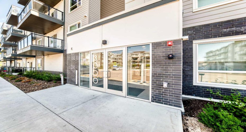 33 Carringham Gate, Calgary, Alberta T3P 2H6, 1 Bedroom Bedrooms, 0 ,1 BathroomBathrooms,Residential,For Sale,Carringham,0,A2328116