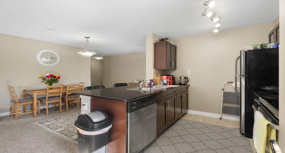 81 Legacy Boulevard, Calgary, Alberta T2X 2B9, 2 Bedroom Bedrooms, 0 ,2 BathroomBathrooms,Residential,For Sale,Legacy,0,A2315852