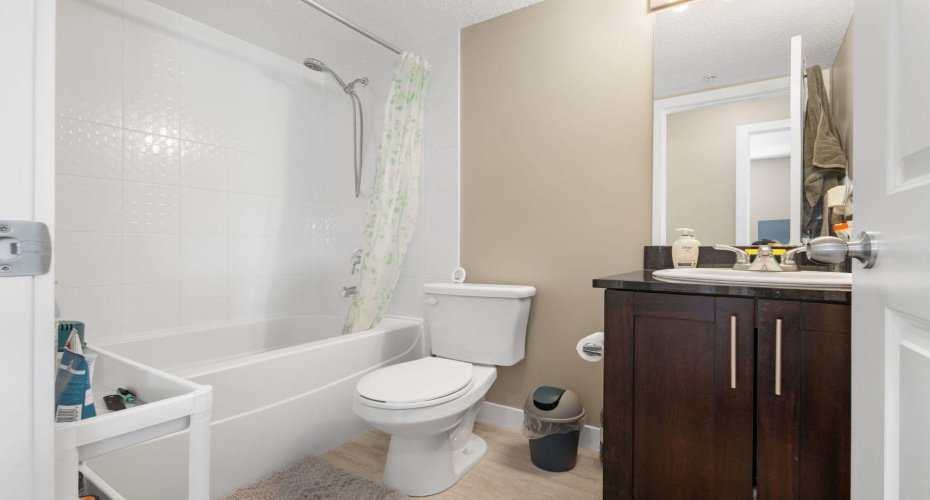 81 Legacy Boulevard, Calgary, Alberta T2X 2B9, 2 Bedroom Bedrooms, 0 ,2 BathroomBathrooms,Residential,For Sale,Legacy,0,A2315852