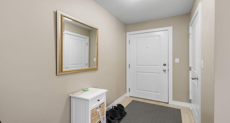 81 Legacy Boulevard, Calgary, Alberta T2X 2B9, 2 Bedroom Bedrooms, 0 ,2 BathroomBathrooms,Residential,For Sale,Legacy,0,A2315852