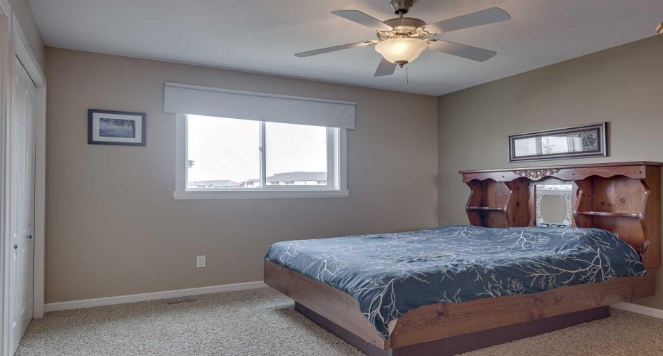 74 Mackenzie Crescent, Lacombe, Alberta T4L 0B3, 4 Bedroom Bedrooms, 0 ,3 BathroomBathrooms,Residential,For Sale,Mackenzie,0,A2324482