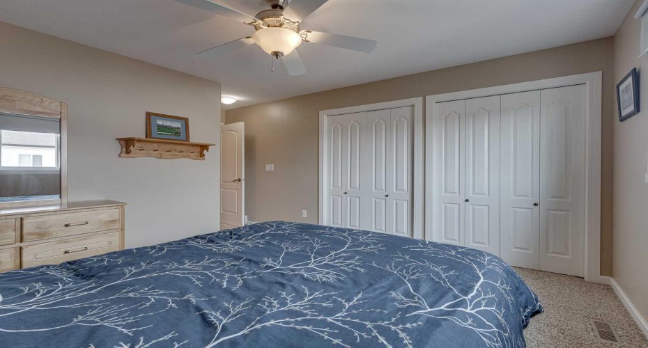74 Mackenzie Crescent, Lacombe, Alberta T4L 0B3, 4 Bedroom Bedrooms, 0 ,3 BathroomBathrooms,Residential,For Sale,Mackenzie,0,A2324482