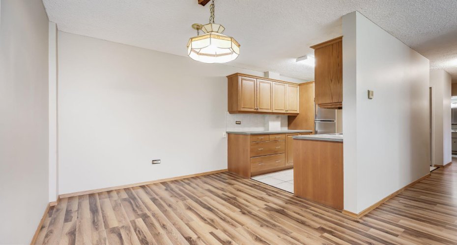 1620 8 Avenue, Calgary, Alberta T2N 1C4, 2 Bedroom Bedrooms, 0 ,1 BathroomBathrooms,Residential,For Sale,8,0,A2326893
